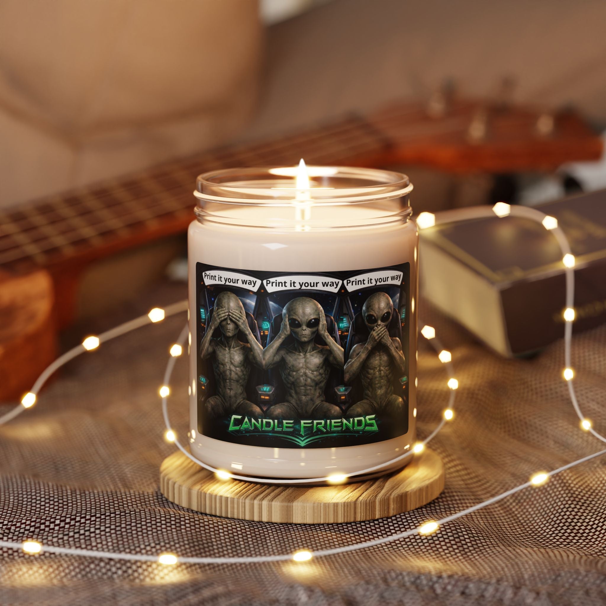 Alien ‘Candle Friends’ Scented Soy Candle – 9oz Novelty Jar Candle